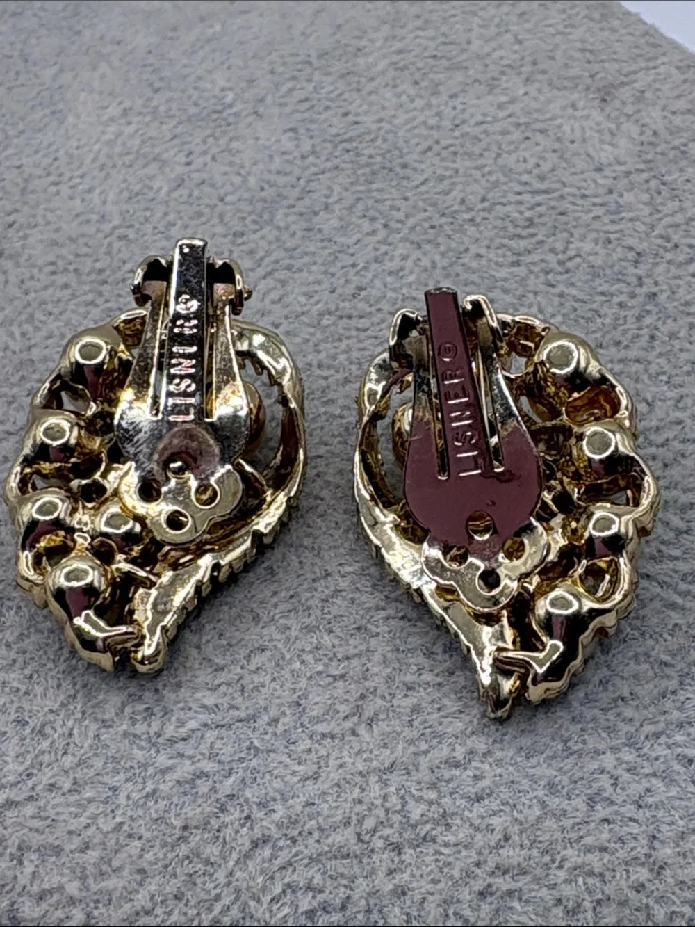 Vintage 50’s 60’s Pearl Cluster Leaf Clip-On Gold Earrings Aurora Rhinestone